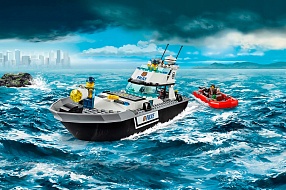 Полицейские арестовали наркоторговцев, спасших их в море (видео)